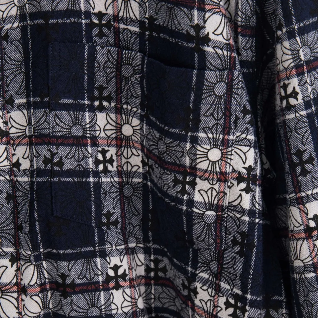 P280 zp version [Exclusive supply] Chrome Hearts classic cashew flower cross all-over printed jacquard long-sleeved top casual shirt for couples 1️⃣Customized original jacquard fabric, high-quality pure cotton jacquard plaid fabric, soft and comfortable to the touch, a very high-quality fabric! 2️⃣The details of the workmanship are perfectly controlled. The lining is made of vest hemming, and the cuffs are made of double cross leather labels. It is different from the ordinary version. The collar is also designed with interlining, which shows high-end fashion and personality. The style is fashionable, simple and elegant, and it is a very versatile jacket! 4⃣️Complete accessories, all customized with original versions! Same style for men and women Color: Cashew Purple Size: S M L XL Number: SG10485